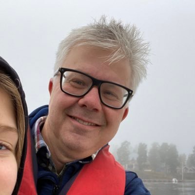 En som förstår att vi lever av hur vi nyttjar den här jorden, men mer hållbart framåt. Tror på marknaden och politik och att vi tillsammans kan fixa det här!