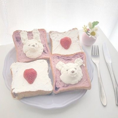 _dorachana's profile picture. 