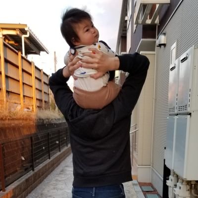 hidex621's profile picture. 主にPHP/Laravelを学習中です。主に学習した内容をメインにつぶやいています。前職は、車屋です。現職はWebエンジニアです。33歳で、妻子がいます。趣味は、筋トレと読書です。少しでも、役に立つ、つぶやきが出来たらと思います。よろしくお願いします。    
※すみませんが、基本的にDMは返信しません！