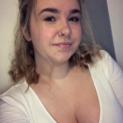 ImABunchOBones's profile picture. wow that's so punk rock