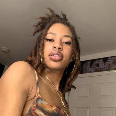 carmeezy_'s profile picture. engineer & artist | #gsu22