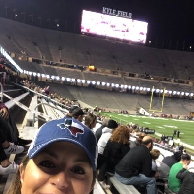 cbarnes_candice's profile picture. Born and raised in College Station Texas, Gig’Em 👍🏼, married a long suffering Vol fan who only remembers the glory days, and live in Bama country