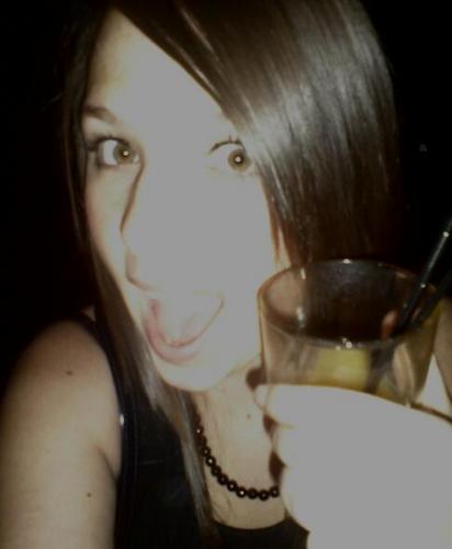 razmatazzjenno's profile picture. 