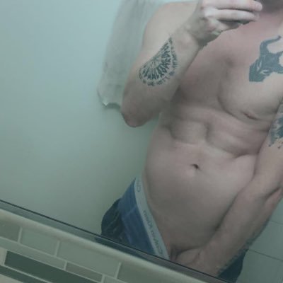 Previous onlyfans content creator **itzhard**, starting back up! Follow for Follow all SWs!