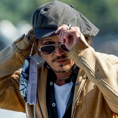 karinmarangon's profile picture. 