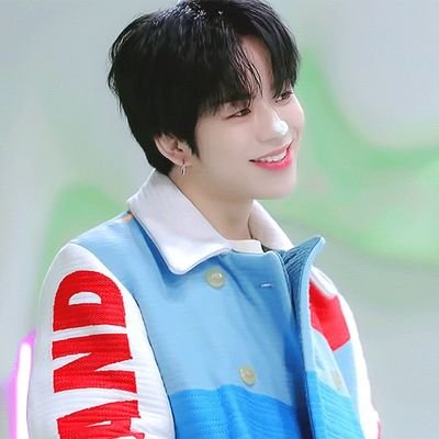 hs__421's profile picture. 