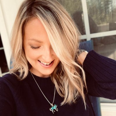 AmandaLivesWell's profile picture. 