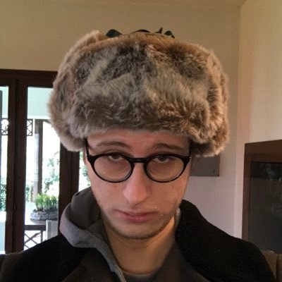 stopazzolof's profile picture. A me personalmente, faccio molto ridere