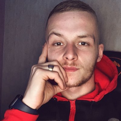 YzMickael's profile picture. 