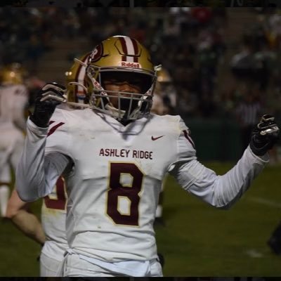 SinnyB2's profile picture. C/O “21🎓/CB🏈/5’8⛓/154🌟/AR🦊/843🌴/#8‼️/ GPA:3.816 bachelorsinsierr17@gmail.com  https://t.co/lEOx904cir