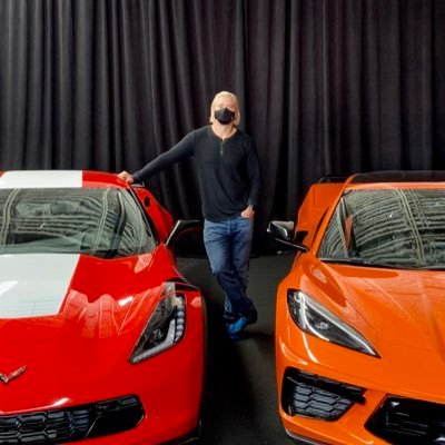 jimirazz's profile picture. TORONTO based marketer and Dj. work - https://t.co/yJkdHugfMw music - https://t.co/q2oLEB15OO