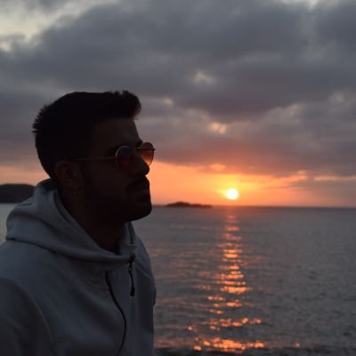 arturoo_gg's profile picture. Ojalá no descuidemos nunca a quien nos cuida..