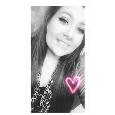 Dreamer. Reader. Avid sleeper. Tattoos&piercings ➵ I laugh way too loud to be considered normal. // Harry Potter ❾¾ // Supernatural // LoTR // @AnHonestYear ♡