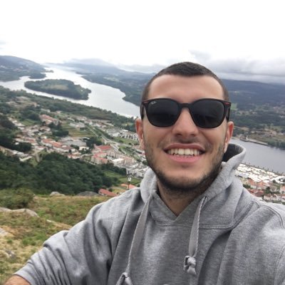 rgilviana's profile picture. 