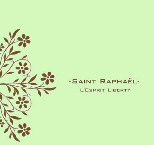 Saint Raphaël est une marque de bijoux utilisant entre autre le tissu Liberty original.
