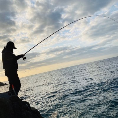 とにかく釣りが大好きな高知県の釣りバッカ土佐です٩( 'ω' )و 主にフカセ釣りとエギングをやってます！ ！「釣り」という餌にはすぐ喰いつきますのでよろしくお願いします(⁎⁍̴̆Ɛ⁍̴̆⁎) 無言フォローお許しください🙏