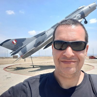 Ingeniero Industrial, MBA, Controlador de Transito Aereo y Piloto Privado. Aficionado a la musica, deportes de aventura y algunos hobbies.