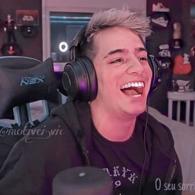 insta fc: @motivei.vic 💜
•
meu malidu..🖇❤
•
@loud_victor 💖