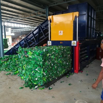 Shaanxi Nick Machinery Equipment Co.,Ltd
Email: sales@nkbaler.com
What’s APP:008615021631102 Wechat:ligoodboy2010
Skype:ligoodboy