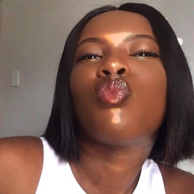 MayaMphahlele's profile picture. Living in my indestructible bubble of happiness🦋