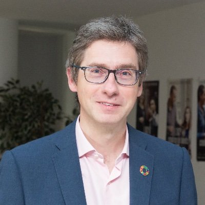 Directeur du pôle connaissance au SGPI ; ancien président de CY Cergy Paris Université ; mathématicien