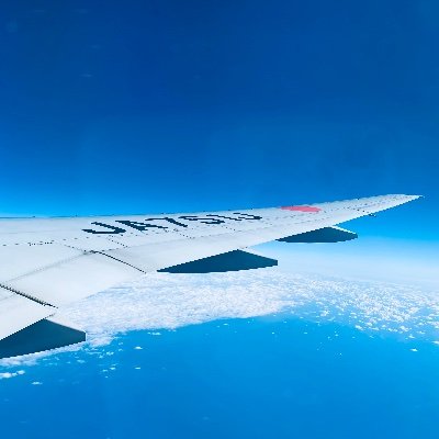 隠れた晴れの国、埼玉の青空が大好きです。 (写真は県外)地元の自然、ムーミン、東洋大学陸上部、航空自衛隊の飛行機から元気をもらいます。