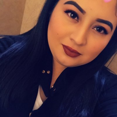 23 años⏳Los Angeles, CA🌊Monterrey, N.L⛰ || Books, makeup, and the beach || 👑