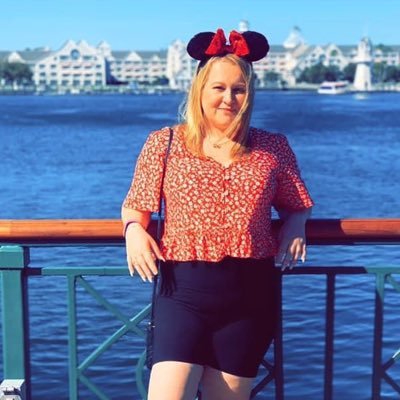 Disney DVC Member ✨🏠 || follow for all things Disney Related! ✨👑 || Next Trip: April 2022 ✈️✨|| Follow my Disney YouTube Channel below 👇🏻📸