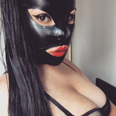 Brazilian Fetish Model 💀Sex Metal Barbie🎀 https://t.co/CKvkxg5wp9