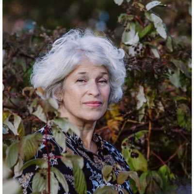 Writer of plays and stories. Allotment holder and walker. Theatre, sewing and dreaming are my habits.