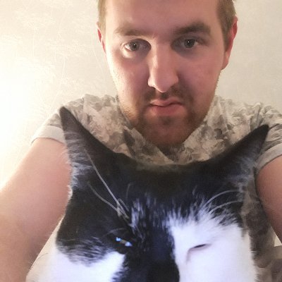 Bradford city fan #CTID
Me and the cat in profile pic the little turd