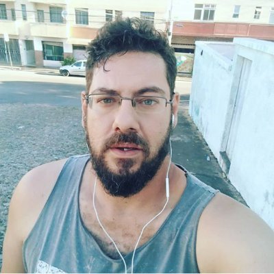 Consultor de negócios online.
Especialista em ADS (FB, IG, GG)
Contato direto: 37-991225871