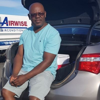 Mqondisi_lo's profile picture. Social Justice Activist.