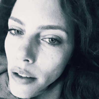 lironbenari's profile picture. מוארת. דוט. קום
