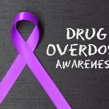 Spreading awareness about the opioid addiction and dependence epidemic.