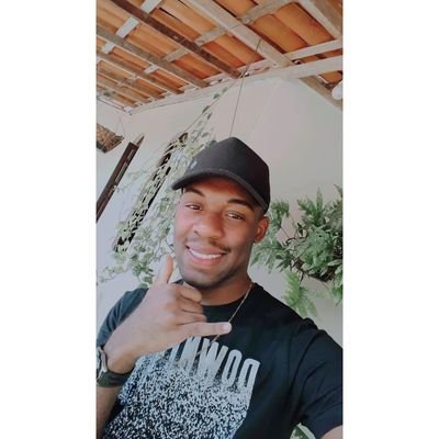 Olá Me Chamo Wagner😊 Pobre Louco😜Sonhador💭❤ Toda Espera Tem á Sua Recompensa💞🍃 SDV🔄🍃