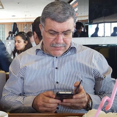 Dans la vie il faut savoir compter, mais pas sur les autres.
🇹🇳👋