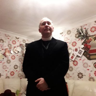 Retired from work. Noise Loving Rocker! Semi professional quaffer of ales! General dogsbody!