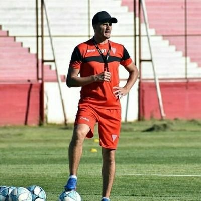 Entrenador de Fútbol ▪︎ Deportes Valdivia 🇨🇱 Los Andes 🇦🇷 Ñublense 🇨🇱 Palestino 🇨🇱 Mitre 🇦🇷 San Lorenzo 🇦🇷 Nueva Chicago 🇦🇷 Comunicaciones 🇦🇷