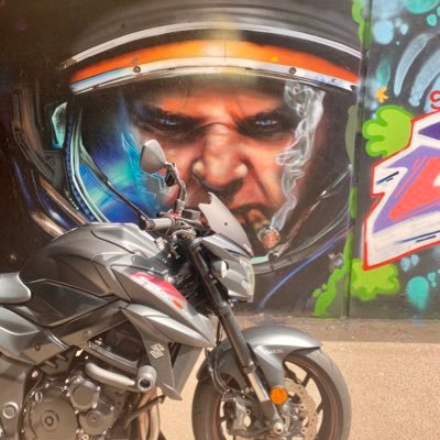 Fully qualified personal trainer and sports nutritionist based in the Essex area. Biker current ride Suzuki Gsx-s750z phantom