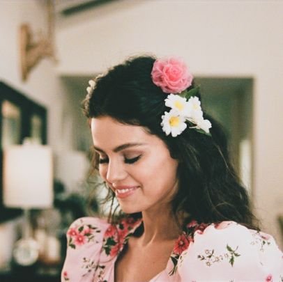 Science Teacher. she/her. 33.
~anything for selenas~