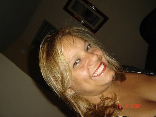 Clauiveteira's profile picture. Olá!! Sou Claudia, Pedagoga, avó,mãe, filha, irmã,tia,otimista,sagitariana, apaixonada pela família, por Ivete Sangalo e pela Bahia...Salve Salvador!!