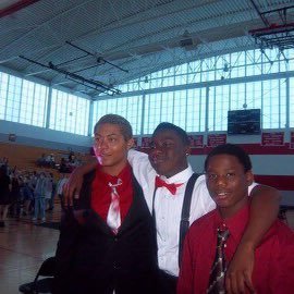 Everybody eats #RipSaxson #Deeking #RipAllie #LLJ #LLBOSSMAN Luke 1:37 Tobias❤️