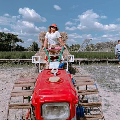 MetooGM's profile picture. แผนสำรองยามเวิ่นเว่อ ติ่งNYชั่วนิรันดร์ รักไม่มากแต่ไม่เคยน้อยลง ความมั่นคงใช้หน่วยใดวัดได้ ทวิตหลัก joob_n