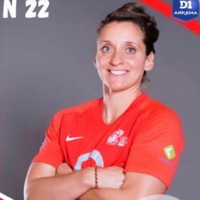 Joueuse de football insta : julieperuzzetto