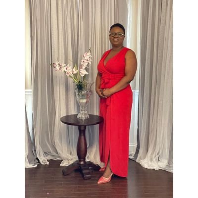 anaesiwa's profile picture. very simple and love myself