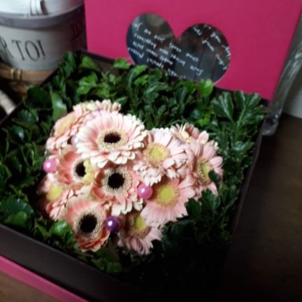 sakanakana00's profile picture. fgo事前登録からプレイ中

ガラケーfate時代もやっていた(懐)
凡雑種ID→584,798,999

刀剣乱舞も初め(再開し？)ました
事前登録初期化事件以来(苦笑)

テイルズオブクレストリア
ID→338288506

剣が刻継続中