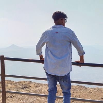 hamza_badat's profile picture. KING