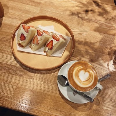 makelemonade123's profile picture. 2021年1月よりブログ本格始動！5記事でGoogleアドセンス1発合格💮 某国で色々ギリギリ外資系