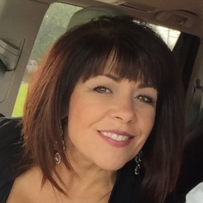 hettinger_laura's profile picture. 